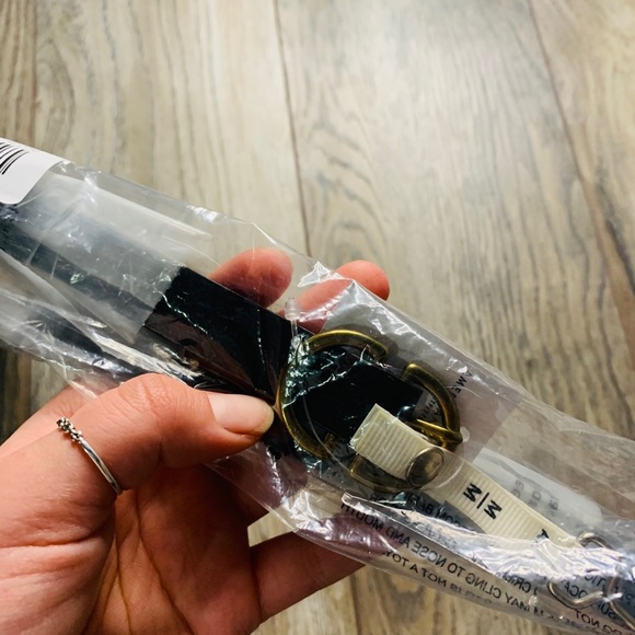 NWT!!! AMERICAN EAGLE BELT! - Picture 2 of 2